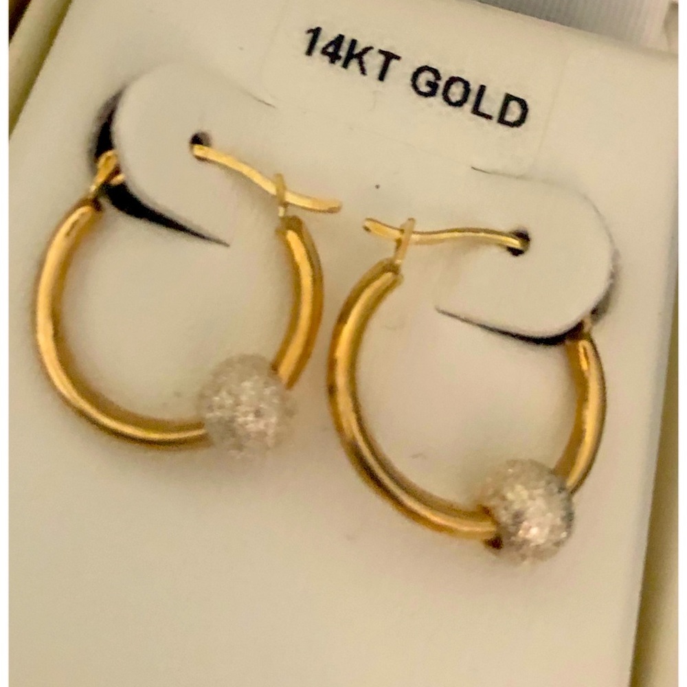 Earrings 14k gold.- Silver toned